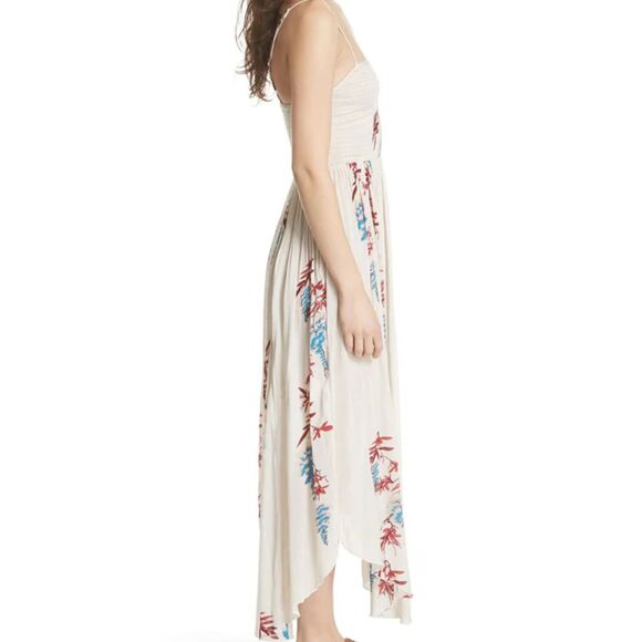 Free People - Beau Smocked Printed Slip Maxi Dress in Ivory Size M - Picture 5 of 6